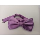 Saténový party motýlek fialový